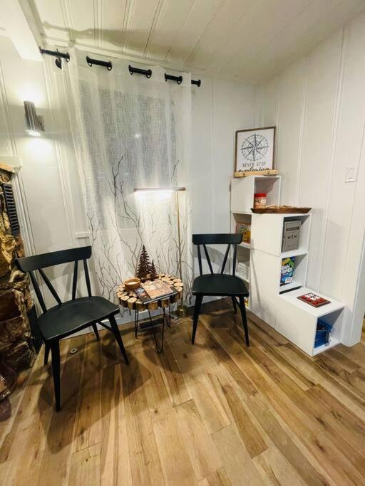 Chalet Sled-ski Lakeside Village - - Bbq - Firepit - Loft - Games